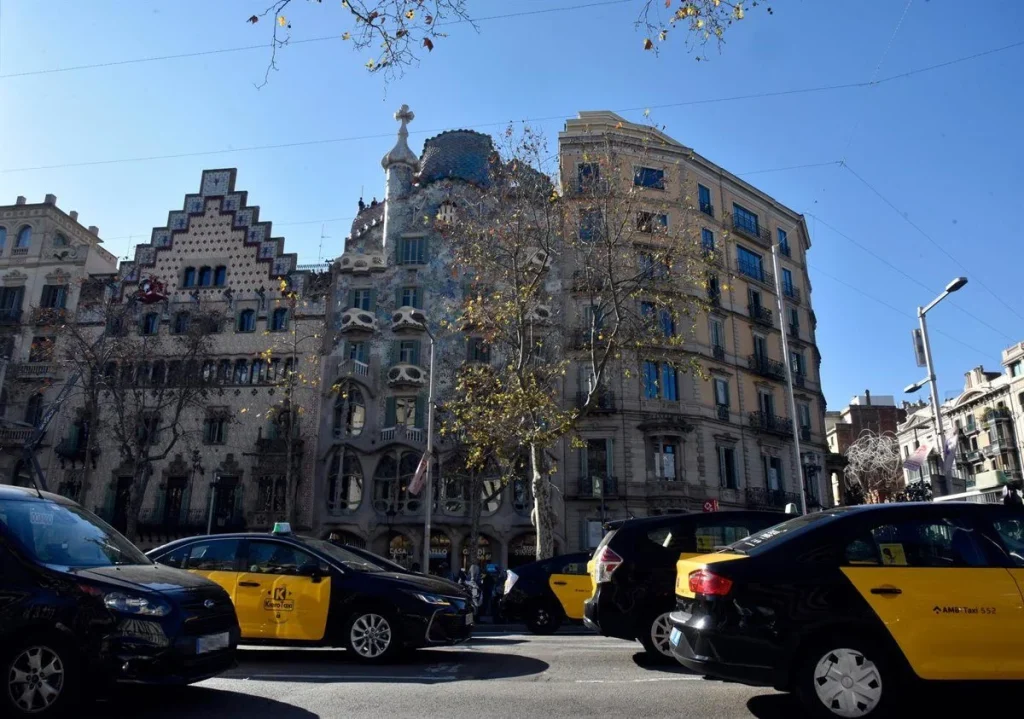 “No Nos Vamos A Dejar Matar”: La Indignación Del Sector Vtc Ante La Ley Del Taxi Anunciada Por El Govern