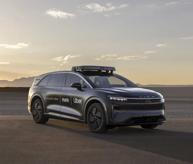 Uber Pone Fecha A Los Taxis Sin Conductor Y Se Adelanta A Tesla En La Conducción Autónoma En Europa