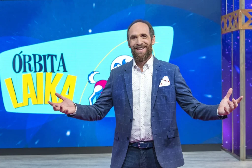 La Deriva 'Anticiencia' De Rtve Hace Saltar Las Alarmas: «Menos Premios Nobel Y Más Gonzalos Miró» 1 Eduardo Sáenz De Cabezón En 'Órbita Laika' De La 2 De Rtve