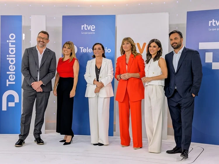 La Inversión De Rtve En Grandes Nombres: Cuánto Cobran Pepa Bueno, David Cantero, Isabel Gemio Y Otros Fichajes De La Temporada 1 La Inversión De Rtve En Grandes Nombres: Cuánto Cobran Pepa Bueno, David Cantero, Isabel Gemio Y Otros Fichajes De La Temporada Fuente: Europa Press